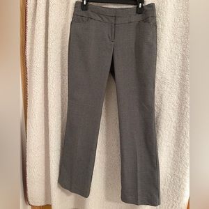 Loft size 4 houndstooth pattern trouser.